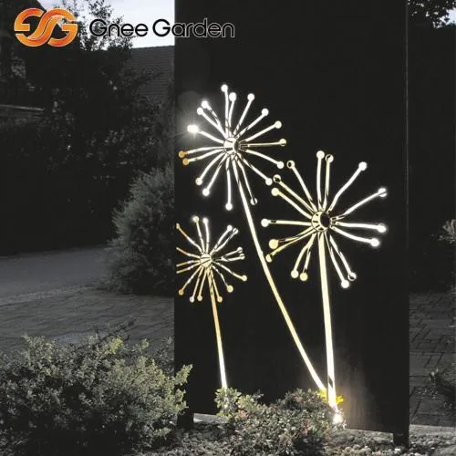 Corten Steel āra privātuma ekrāns ar pienenes modeli