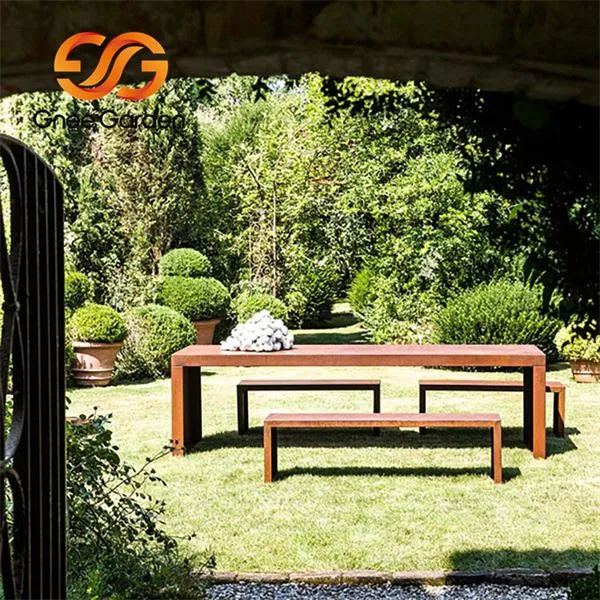 Corten tērauda soli un galdi